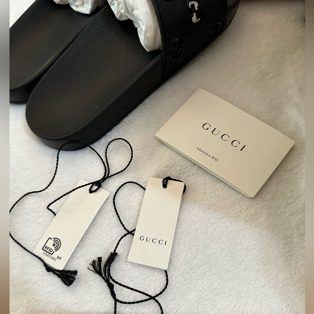 AUTHENTIC GUCCI BLACK RUBBER INTERLOCKING GG SLIDES SIZE 39 LIKE NEW! - Picture 9 of 11